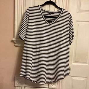 Striped V‑Neck Short Sleeve Tee in Black and White